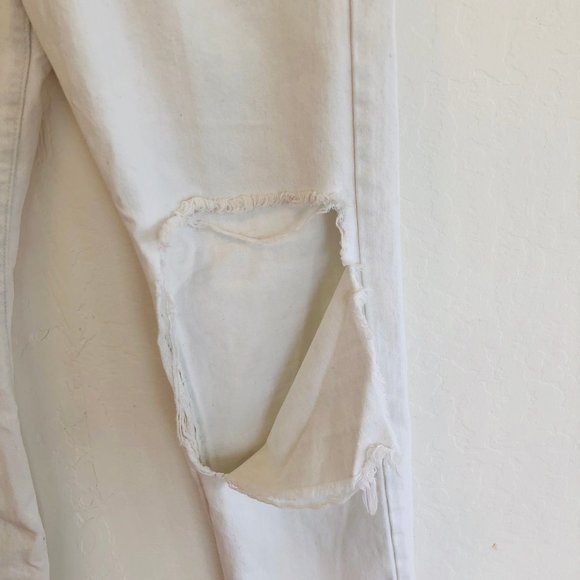 Carmar White Distressed Jeans - Picture 9 of 15